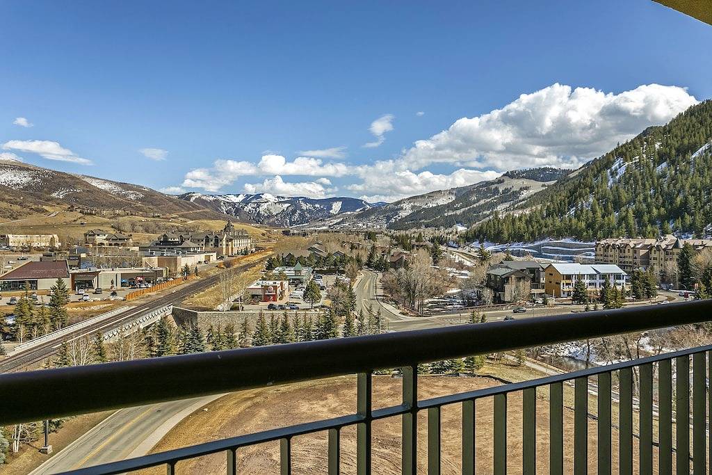 Ganze Wohnung, Riverfront Luxury Resort/Spa/Ski In-Ski Out Condo/Unmatched Top Floor Views in Avon, Beaver Creek