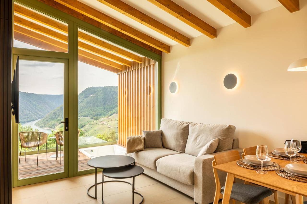 Cabañas Ribeira Sacra in Parada de Sil, Reserva da Biosfera Ribeira Sacra e Serras do Oribio e Courel
