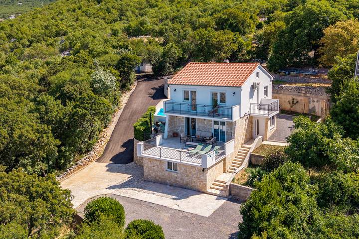 Ferienhaus mit Meerblick für 5 Personen, mit Pool und Balkon sowie Meerblick, kinderfreundlich in Kvarner Bucht - 2