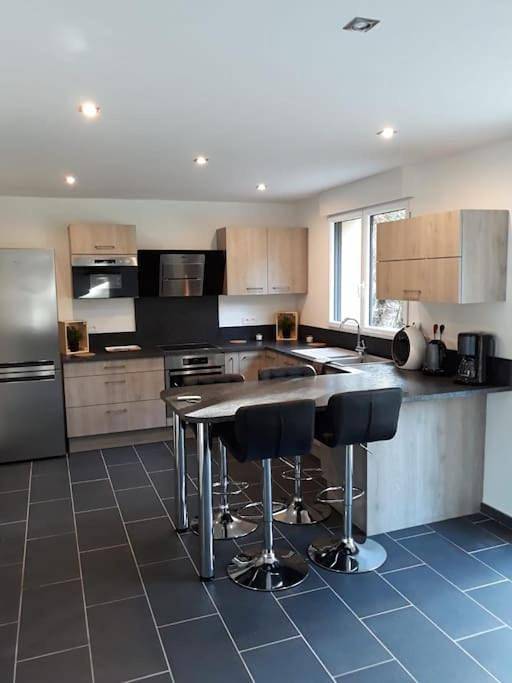 Location de vacances pour 6 personnes, avec jardin à Saint-Étienne-la-Thillaye - 3