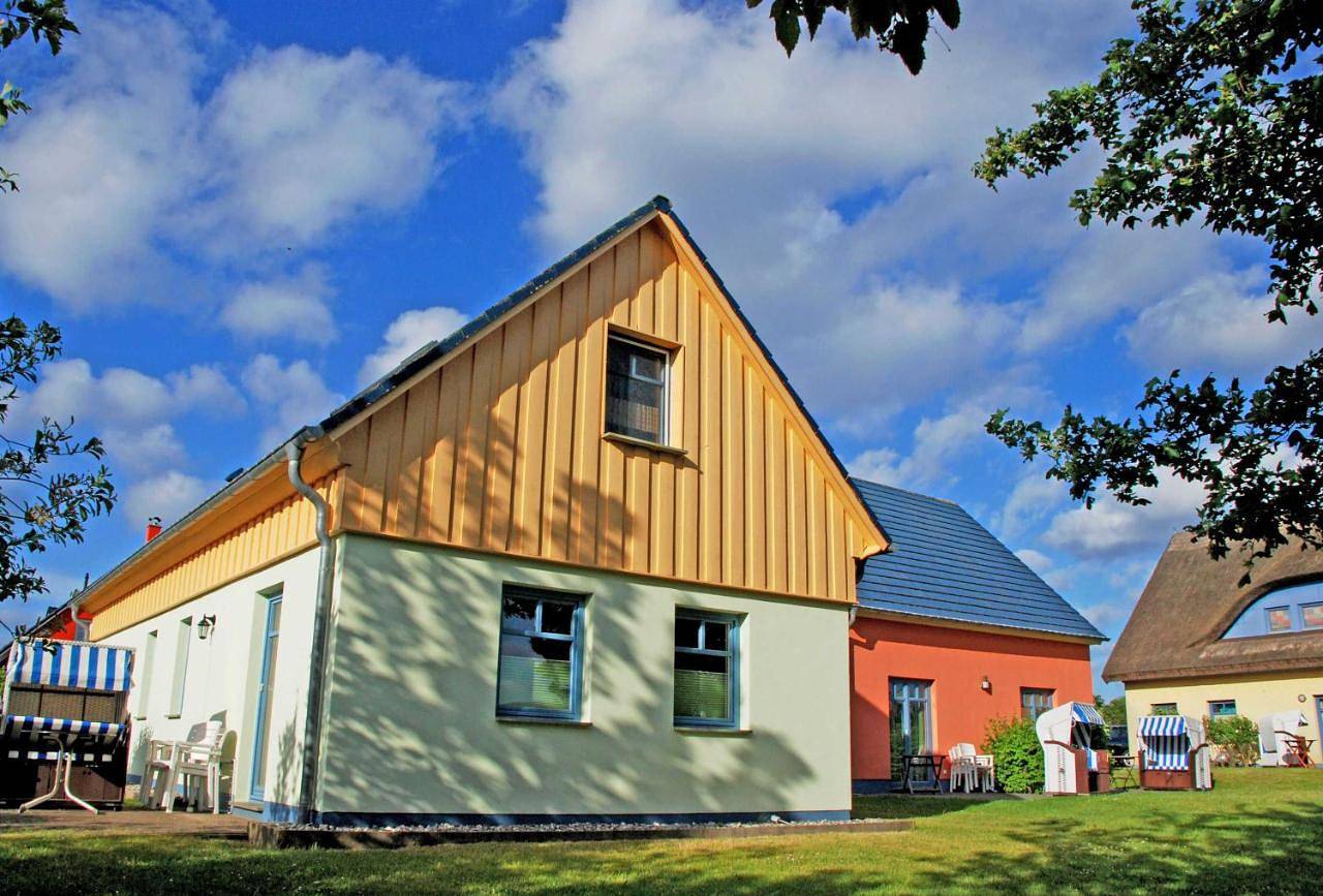 Ferienappartements zum Ostseestrand mit Terrasse in Lobbe, Mönchgut