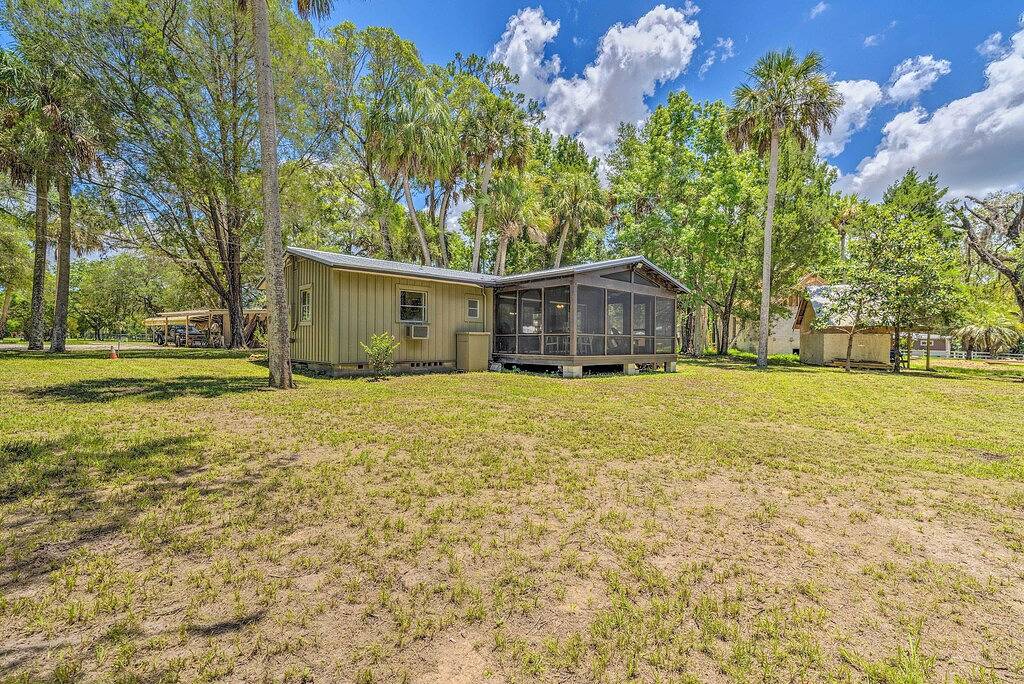 Waterside Angler’s Heaven: Crooked River Fish Camp in Inglis, Levy County