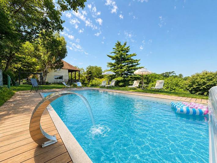 Chambre d’hôte pour 4 personnes, avec Terrasse ainsi que Jardin et Piscine à Orthez