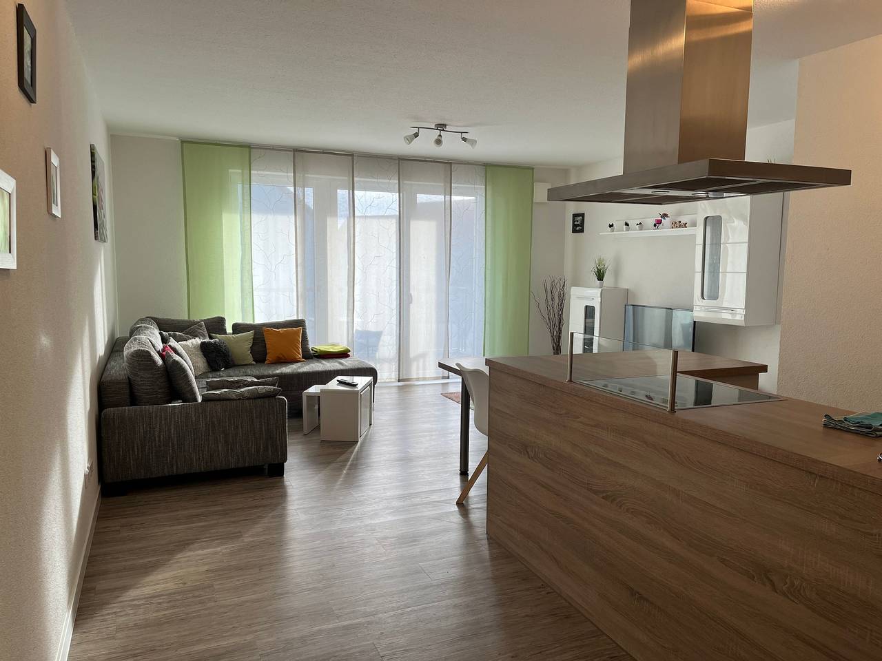 Apartamento vacacional entero, Moderne Ferienwohnung im Herzen von Bad Neustadt in Bad Neustadt an der Saale, Rhön-Bayern