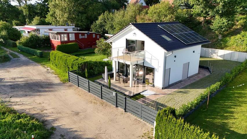 Ferienhaus für 7 Personen, mit Ausblick und Seeblick sowie Balkon in Alt Schwerin - 3