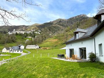Gîte pour 8 personnes, avec terrasse et jardin, animaux acceptés à Aydius