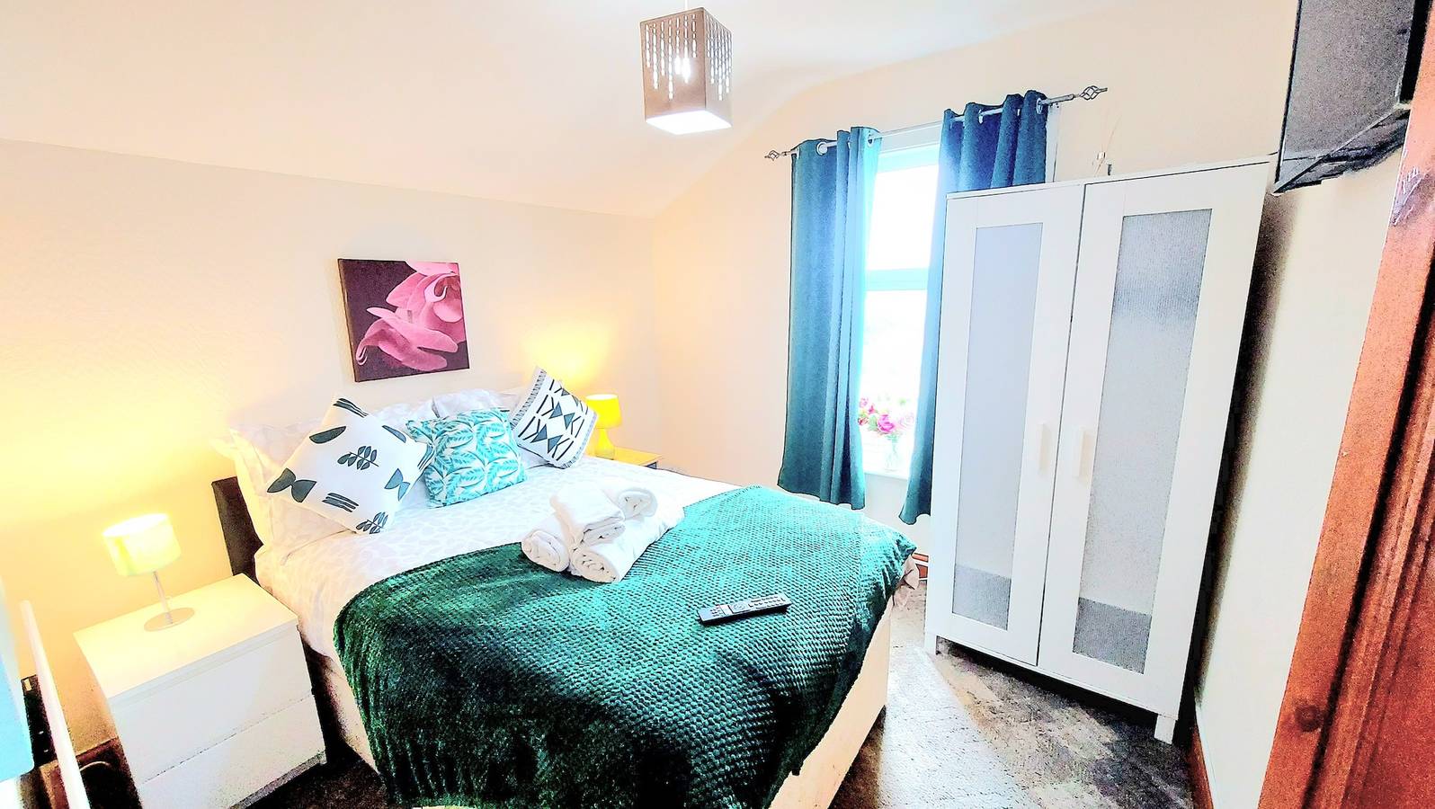 Garfield Villa-Beautiful 4-Bed House in Gillingham in Medway