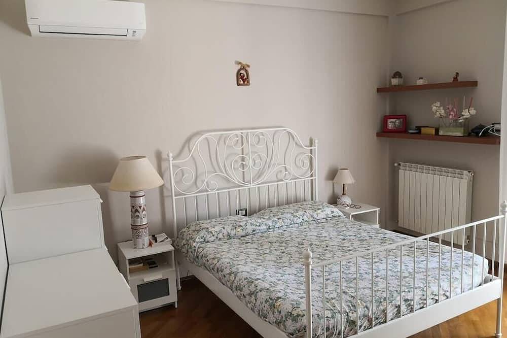 Villa Tiziana, a wonderful oasis of peace and tranquility near Palermo in Monreale, Palermo Provinz