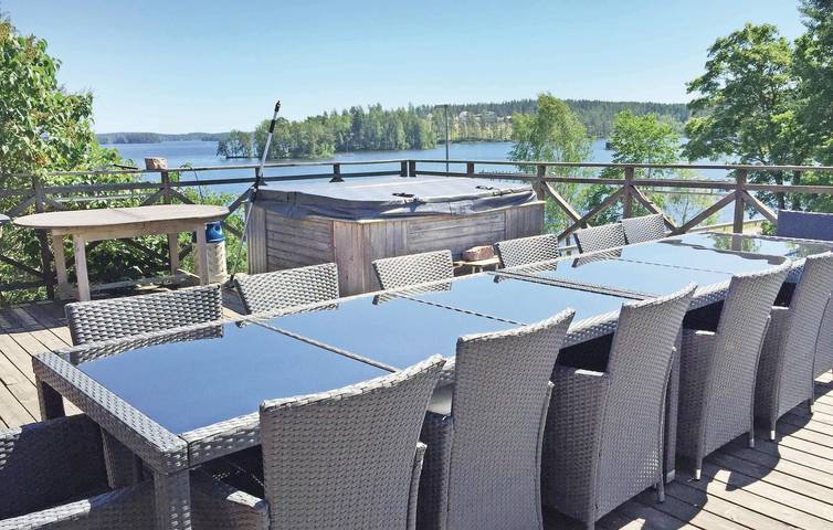 Ferienhaus für 12 Personen, mit Sauna und Terrasse - 1