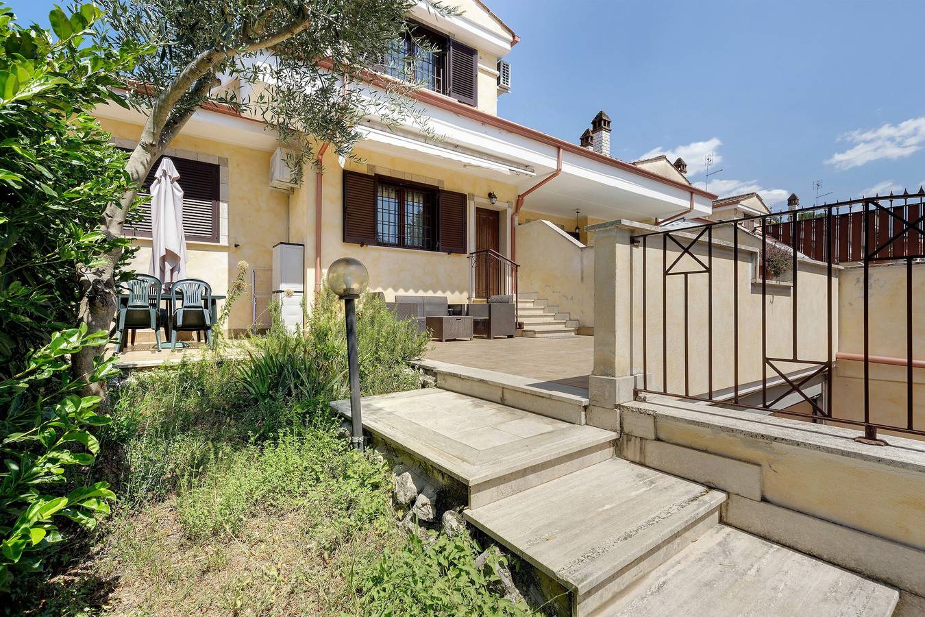 Villa per 8 Persone in Guidonia Montecelio, Provincia di Roma