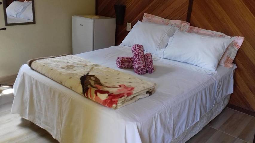 Pousadas e b&b para 3 pessoas, com vista e balcão e ainda jardim em Lima Duarte