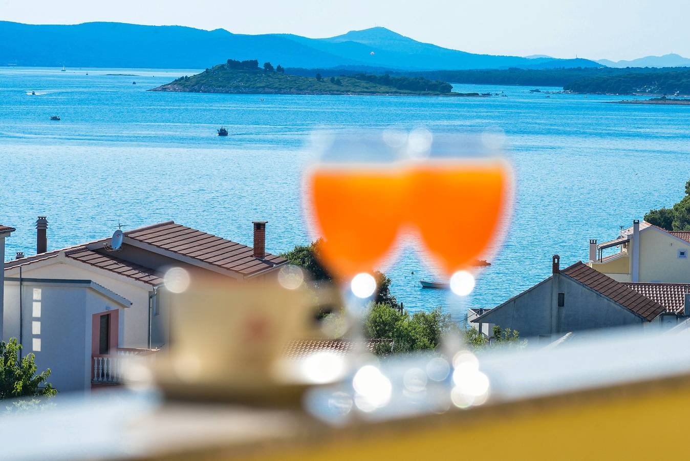 Ganze Wohnung, 1-Zimmer-Ferienwohnung mit Terrasse und Meerblick Drage, Biograd A-5904-b in Drage (Pakoštane), Zadar
