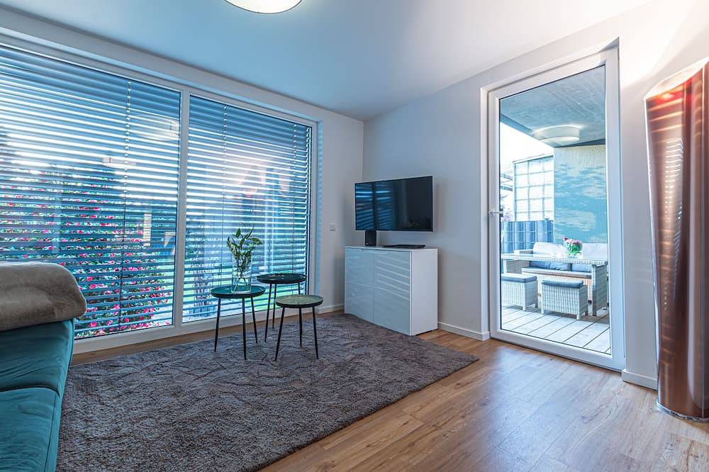 Apartamento entero, 85qm Garten Suite mit 2 Schlafzimmern / Terrasse und Garten in Willich, Lower Rhine