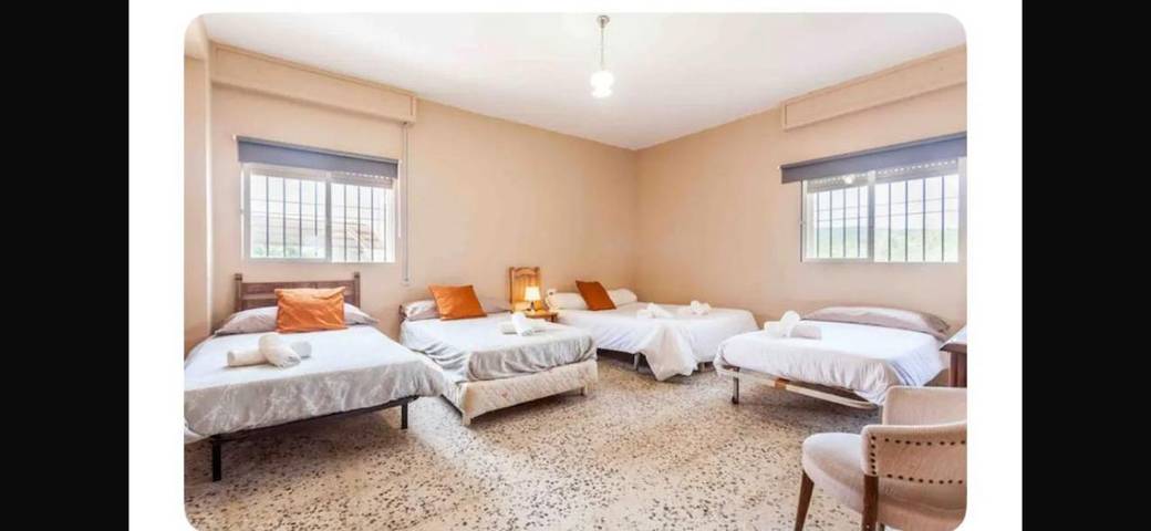 Chalet para 21 personas, con Terraza y Jardín además de Piscina y Vistas en Campo de Turia - 2