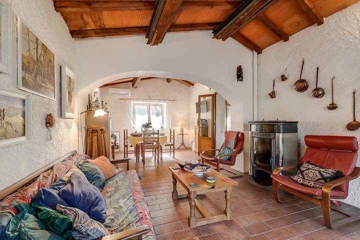 Location de vacances pour 6 personnes, avec piscine et terrasse, animaux acceptés à Barga - 3