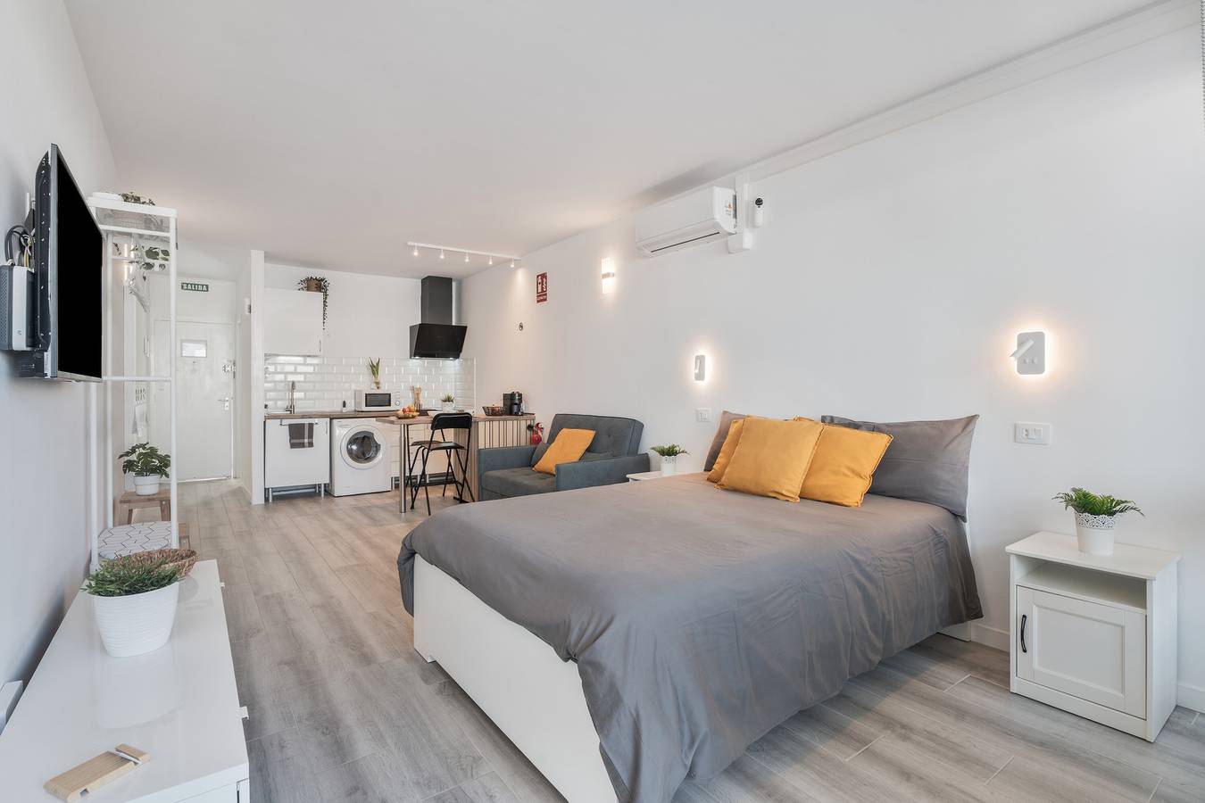 Ganzes Studio, Studio 'Mit Pool in Arona' mit Gemeinschaftspool, Wlan und Klimaanlage in Costa del Silencio, Arona