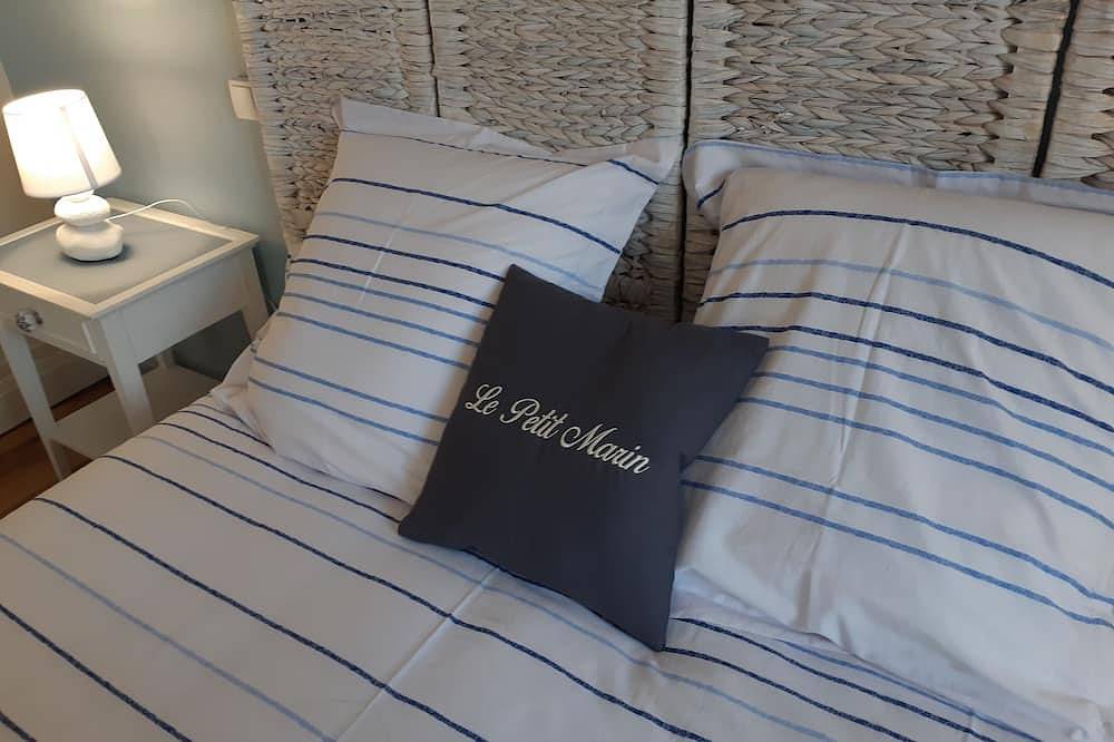 Entire apartment, \"Le Petit Marin\", 2 rooms, 4 pers, free secure parking with badge, 8 mn from the beach in Le Portel, Boulogne-sur-Mer region