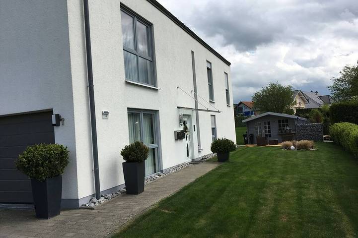 Ferienwohnung für 3 Personen, mit Garten