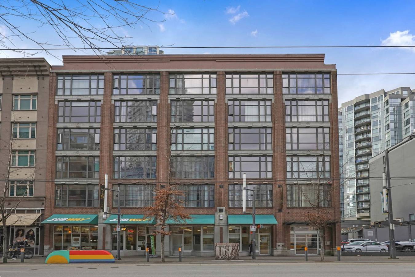 Ganze Wohnung, Downtown Van 2Br Stay | Balcony + Workspace in Vancouver, British-Columbia