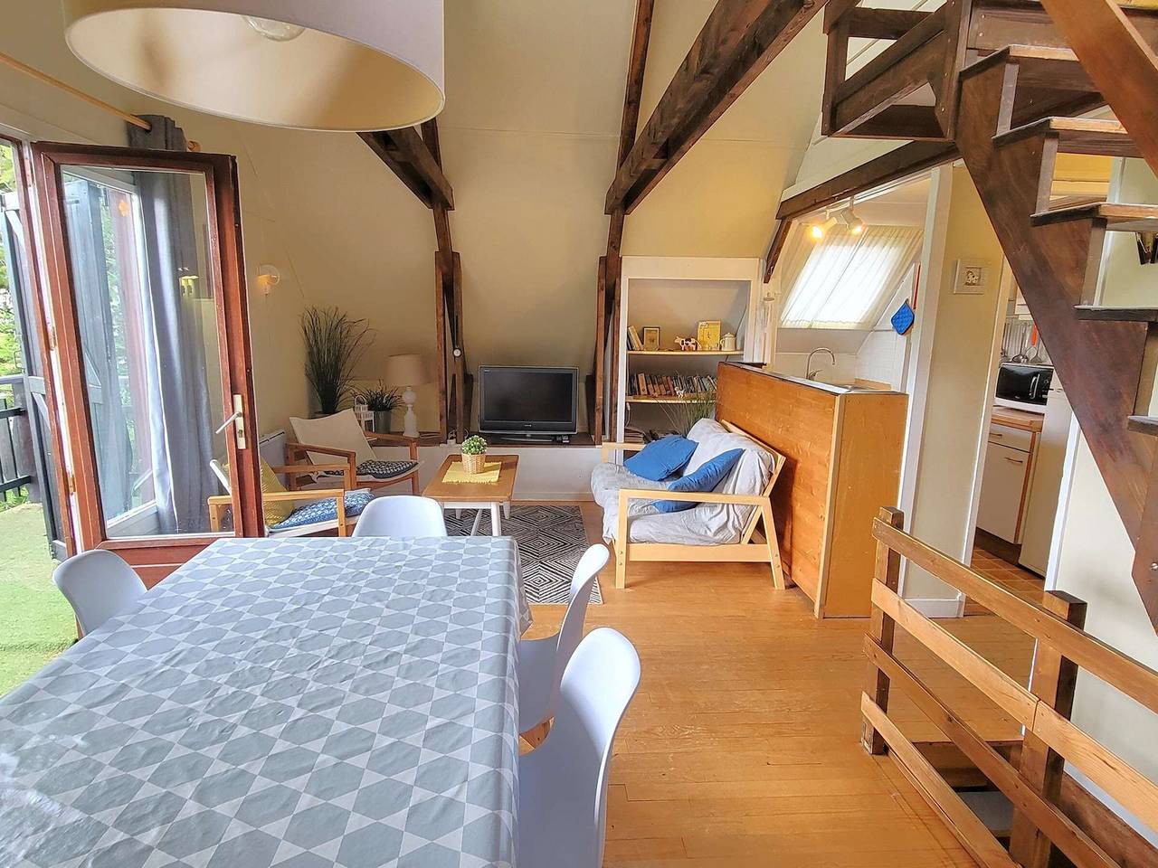 Chalet avec jardin 7 pers, 3 ch, balcon sud, animaux admis, Chaillol 1600 in Saint-Michel-de-Chaillol, Nationalpark Écrins