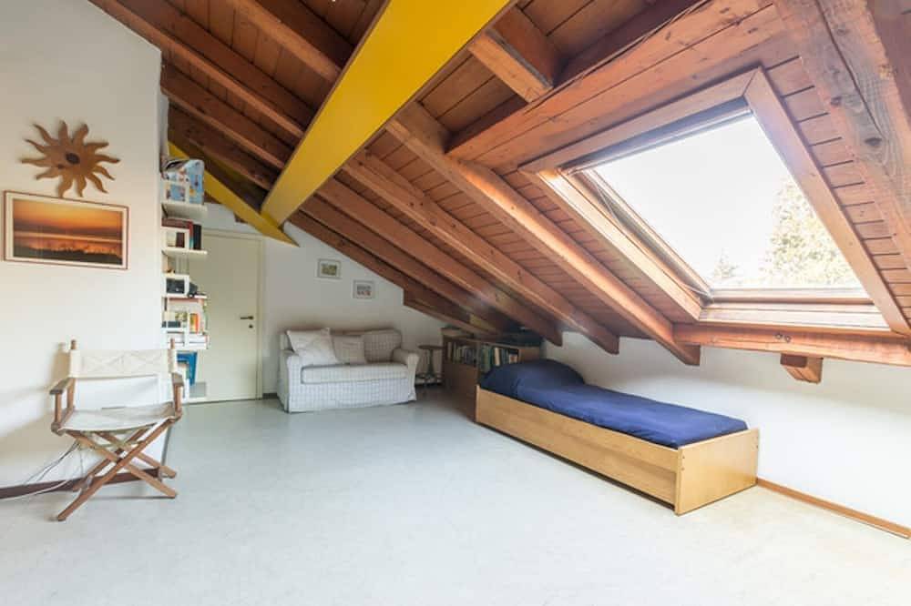 Entire apartment, Elegant apartment a stone's throw from the center in Treviso, Sile River Regional Natural Park