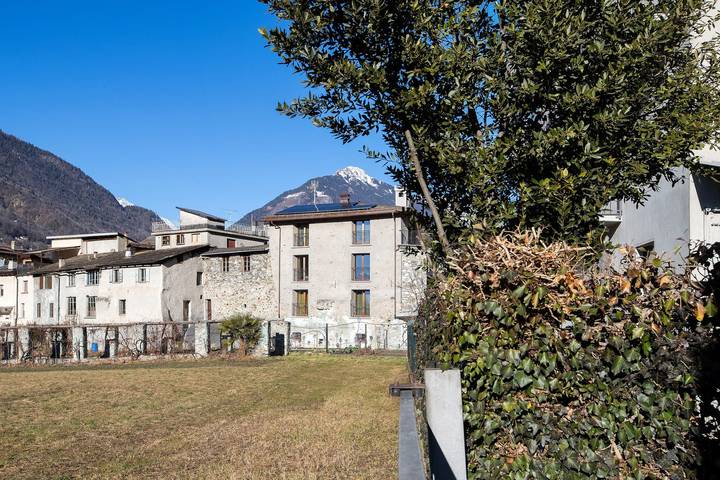 Ganze Wohnung, Ferienwohnung 'Viez' mit Bergblick, Balkon und Wi-Fi in Mazzo di Valtellina (Dorf), Mazzo di Valtellina