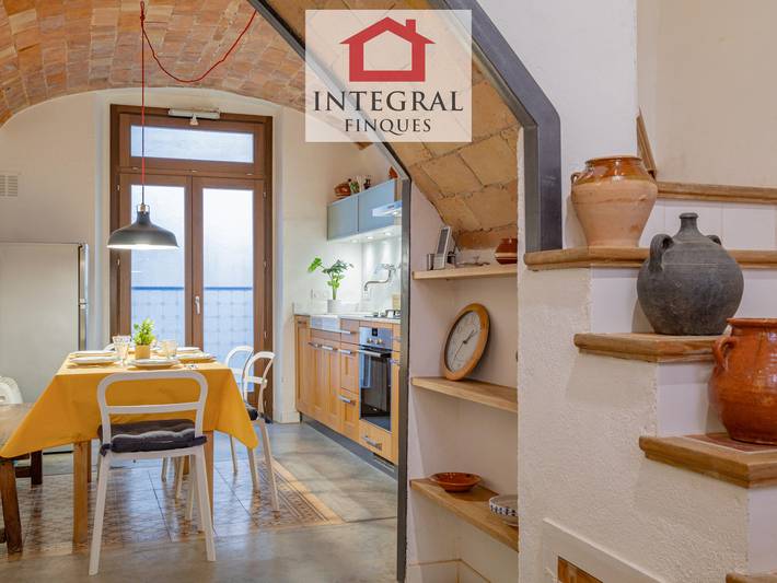Casa Reformada Céntrica en Palamós con Terraza y Parking, a 200m de la Playa in Platja Gran de Palamós (Calonge), Palamós