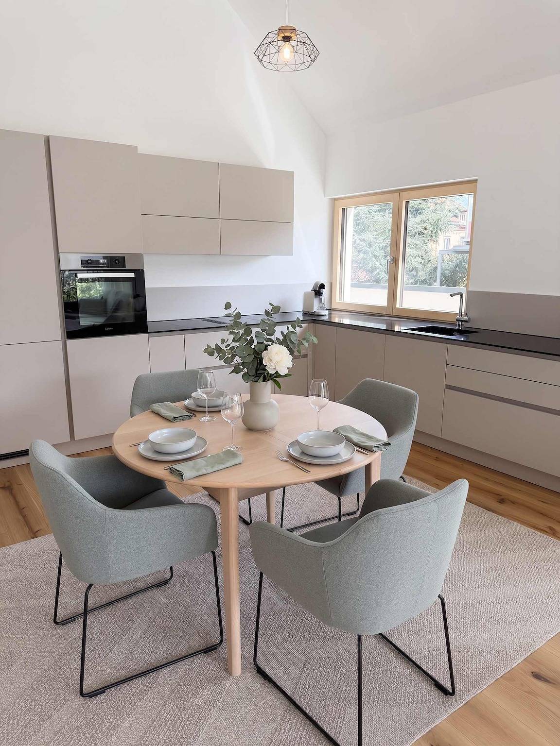 Ganze Wohnung, Ferienwohnung für 6 Personen mit Balkon/Terrasse in Ravensburg, Region Bodensee-Oberschwaben