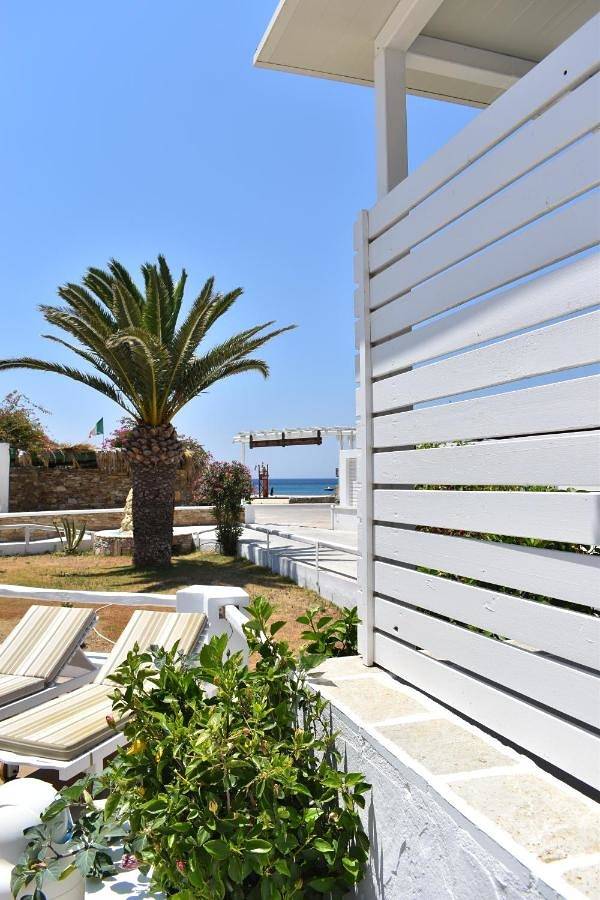 Noufaro in Mylopotas, Íos
