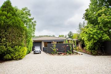 Holiday Home for 10 People in Bright, Alpine Shire, Photo 3