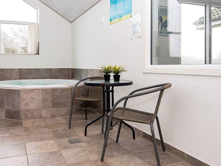Ferienhaus für 16 Personen, mit Whirlpool und Terrasse sowie Pool und Sauna auf Rømø - 4