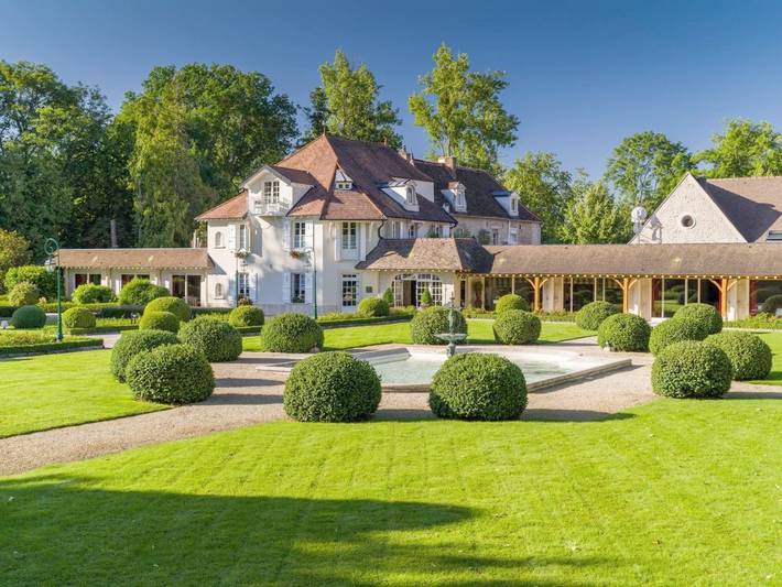 Hôtel pour 6 personnes, avec jacuzzi et jardin ainsi que sauna et piscine