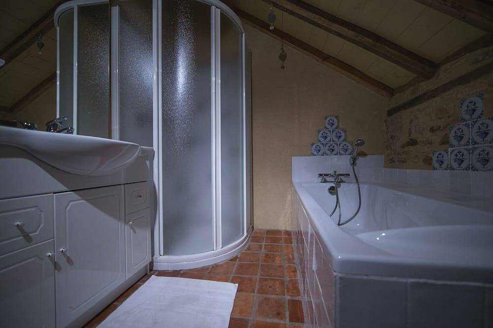 Schöne Villa für 8 Personen mit privatem Pool! in Le Buisson-de-Cadouin, Périgord Pourpre