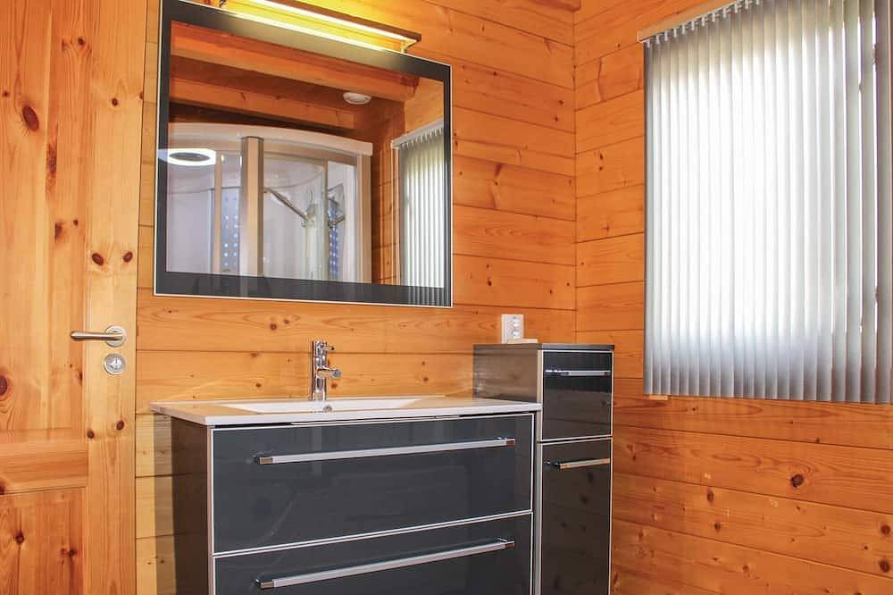 2 bedroom beautiful home in Sint-Annaland in Sint-Annaland, Niederländische Nordsee