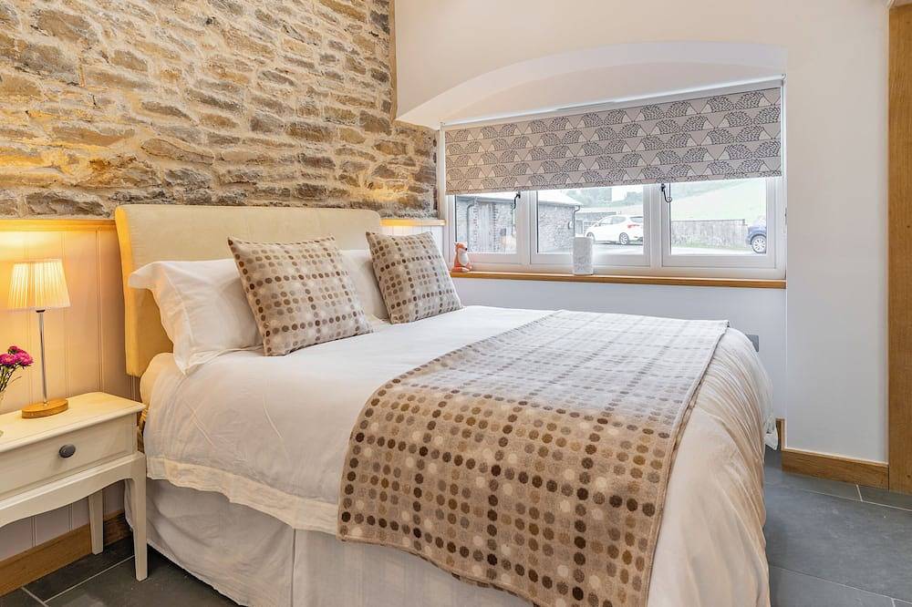 2 bedroom accommodation in Llandeilo in Llandeilo, Brecon Beacons