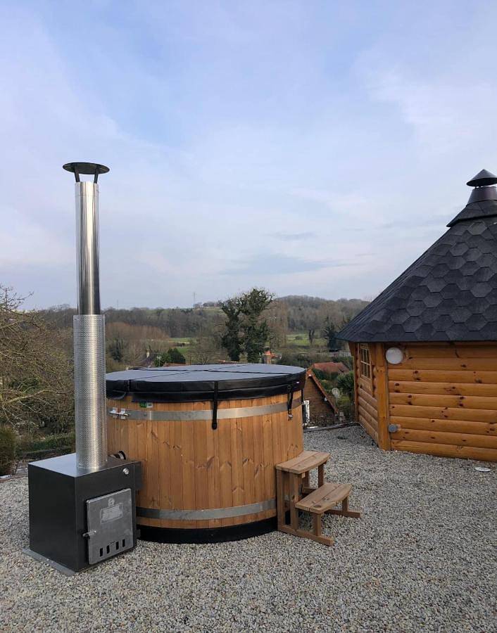 Location de vacances pour 2 personnes, avec jacuzzi ainsi que terrasse et jardin à Longueil (homonymie) - 2