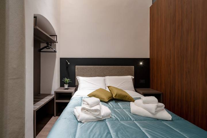 Apartment 'Cognetti Room 2' with Wi-Fi and Air Conditioning in Bari, Bari Province