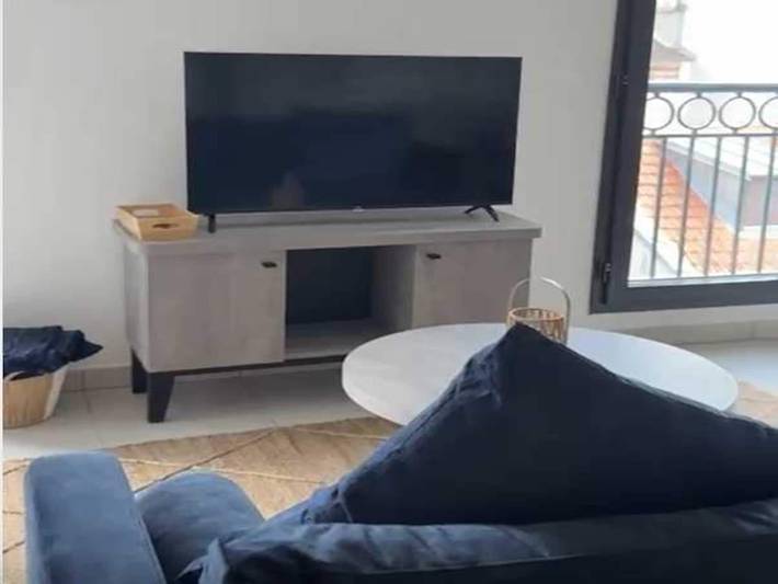 Location de vacances pour 8 personnes, avec Balcon/Terrasse et Balcon à Suresnes