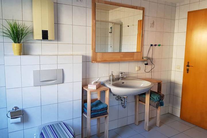 Ganze Wohnung, Moderne Ferienwohnung in der Vulkaneifel zwischen Nürburgring und den Maaren in Uersfeld, Vulkaneifel