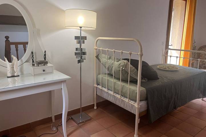 Chambre d’hôte pour 3 personnes, avec jardin à Saint-Gilles - 3