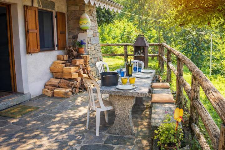Chalet für 4 Personen, mit Balkon und Seeblick, kinderfreundlich im Ticino - 2