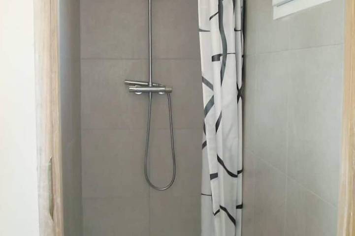 Location de vacances pour 6 personnes, avec terrasse et jardin à Cabrières-d'Avignon - 4