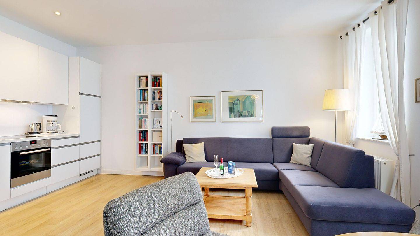 Appartement entier, Moderne Ferienwohnung in unmittelbarer Strandlage, seitlicher Ostseeblick in Ostseebad Binz, Binz