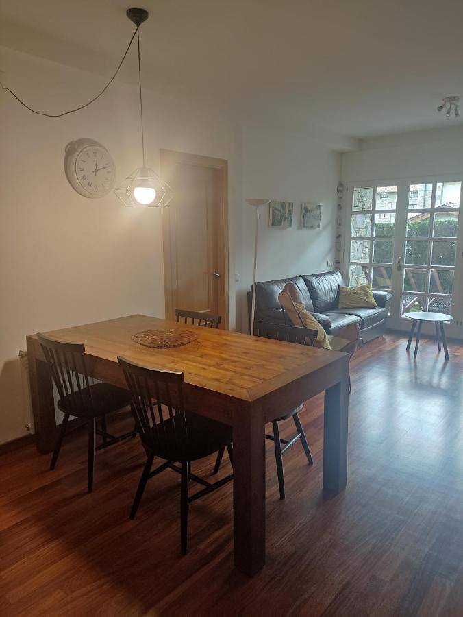 Gîte pour 6 personnes, avec terrasse ainsi que vue et jardin à Camprodon - 2