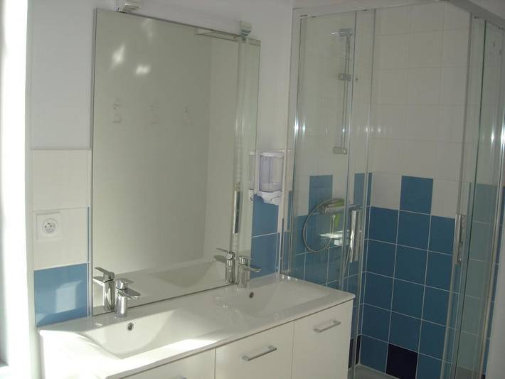 Hôtel pour 3 personnes, avec terrasse et jardin à Saint-Brisson - 4