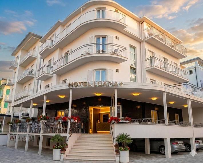 Hotel für 2 Personen, mit Balkon und Terrasse sowie Ausblick