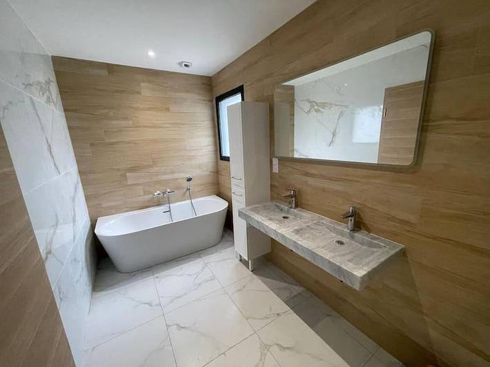 Villa pour 12 personnes, avec terrasse et vue en Auvergne - 3