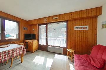 Gîte pour 4 personnes, avec balcon dans Patinoire Le Grand Bornand