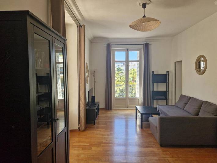 Gîte pour 4 personnes, avec balcon dans La Gare Du Midi Biarritz