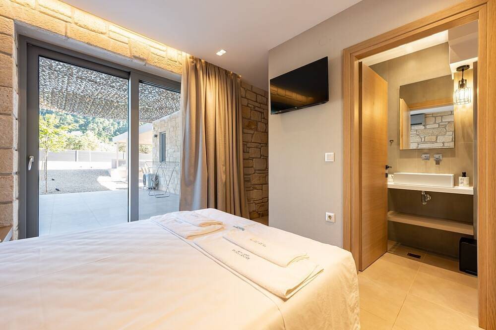 Terra Petra Luxury Villas - Gaia Villa in Vourvourou, Sithonia Halbinsel